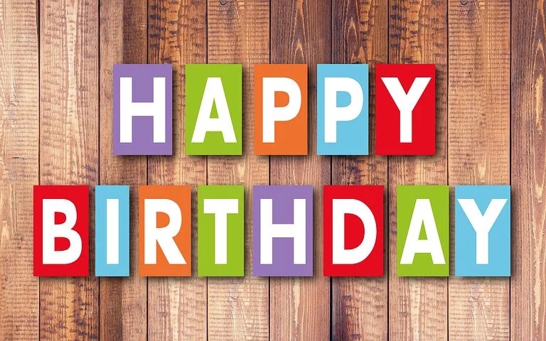 Dieses Bild hat ein leeres Alt-Attribut. Der Dateiname ist Geburtstag.jpg